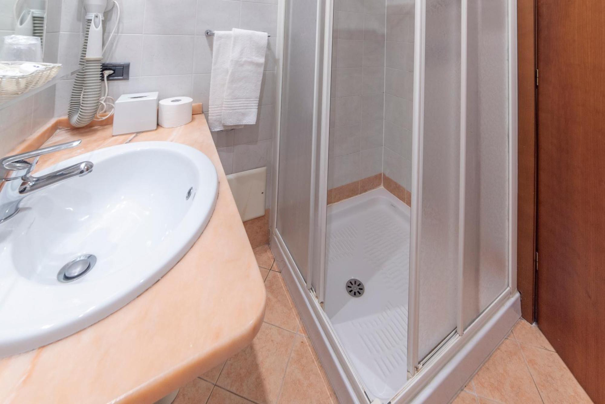 Hotel Bettina Mergozzo Dış mekan fotoğraf